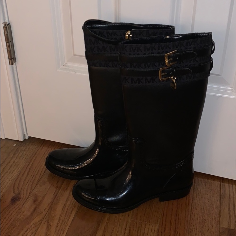 Michael Khors boots!